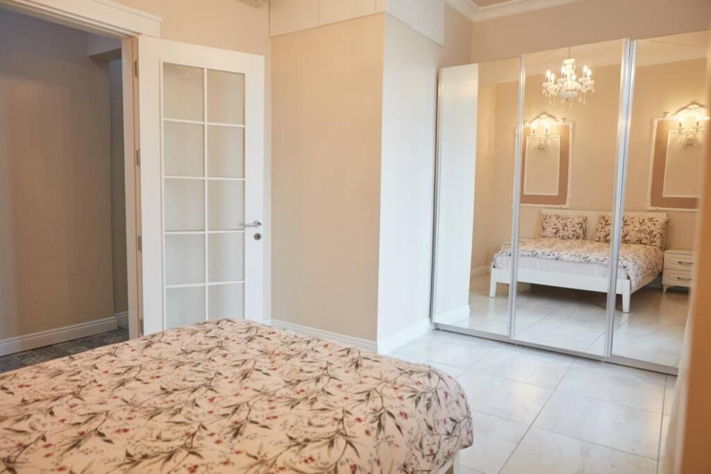 Taksim Square Apartment, Great View, Luxury イスタンブール エクステリア 写真