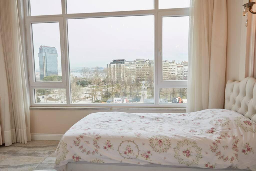 Taksim Square Apartment, Great View, Luxury イスタンブール エクステリア 写真